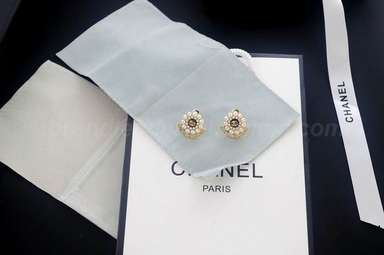 Chanel Earrings 590